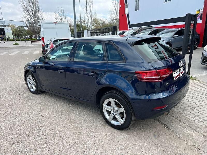 Usado Audi A3 Sportback 116 CV (85 kW) 2019 Blanco Utilitario