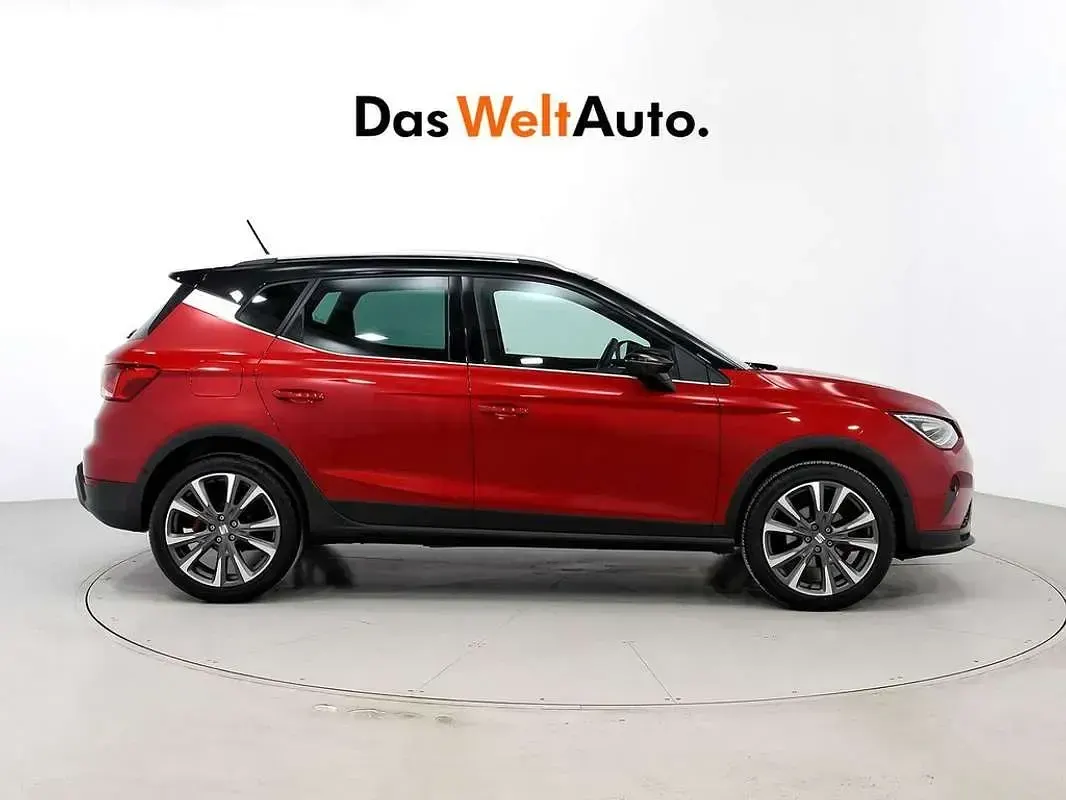 Usado Seat Arona FR 116 CV (85 kW) 2025 Negro SUV