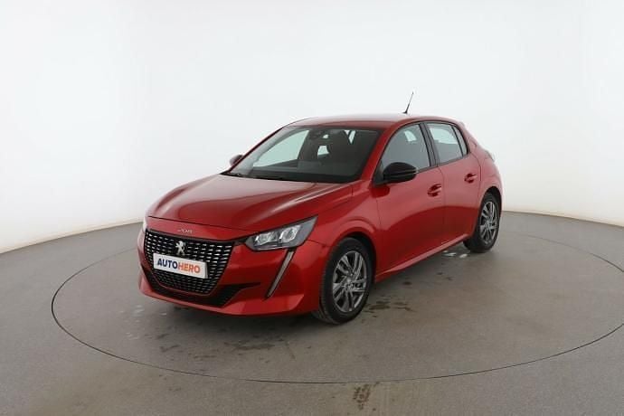 Rojo Usado 2022 Peugeot 208 Active Utilitario | 12.099 € (Precio justo) - Imagen 1/3