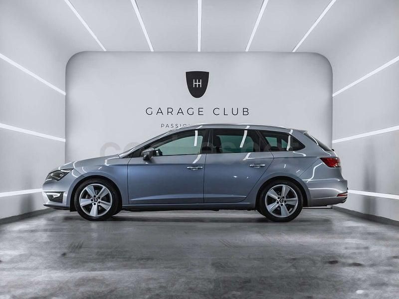 Usado Seat Leon FR 150 CV (110 kW) 2016 Gris / plata Familiar