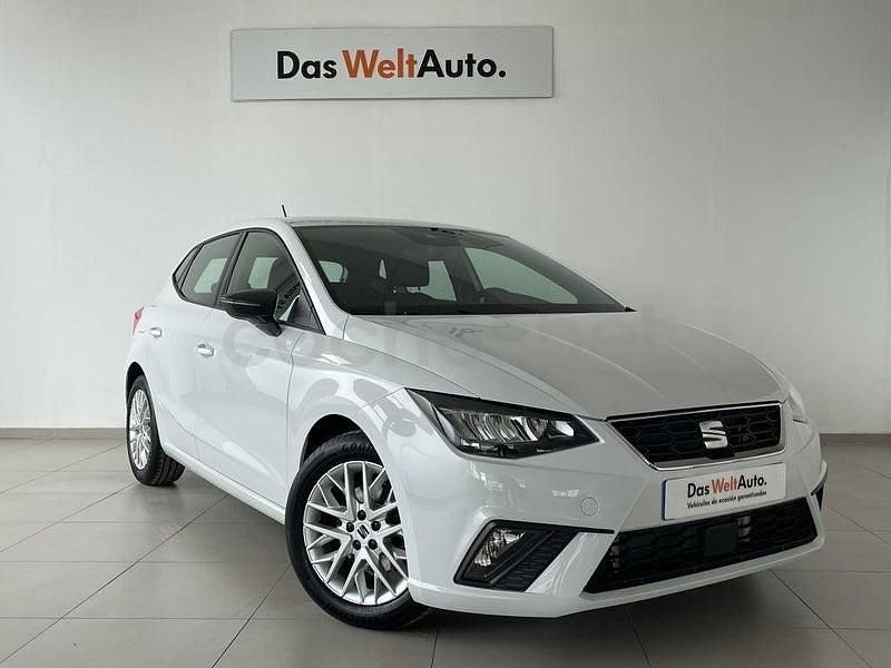 Usado Seat Ibiza FR 115 CV (84 kW) 2024 Blanco Utilitario