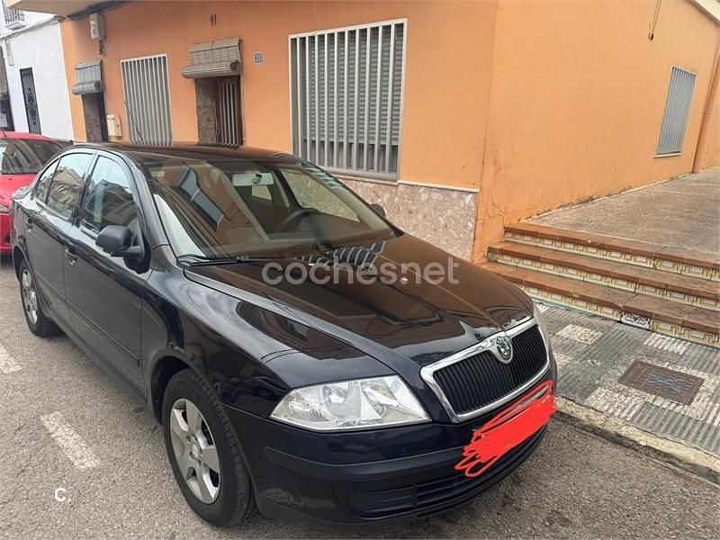 Usado Skoda Octavia 105 CV (77 kW) 2008 Negro Berlina