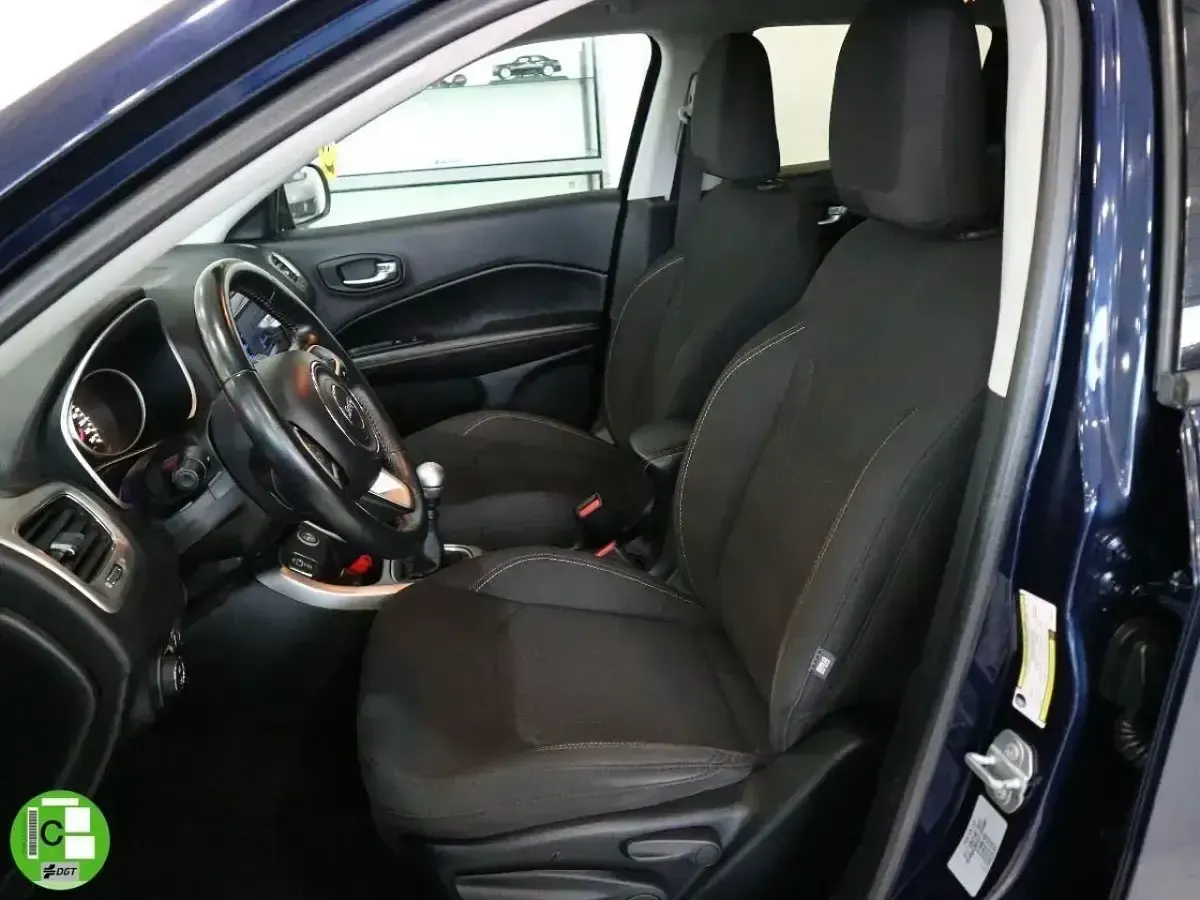 Usado Jeep Compass 120 CV (88 kW) 2018 Azul SUV