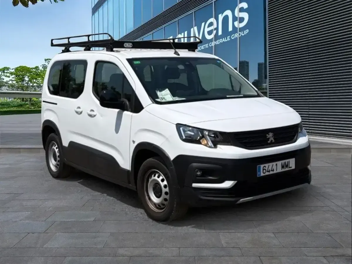 Usado Peugeot Rifter Business-Line 102 CV (75 kW) 2023 Blanco Monovolumen