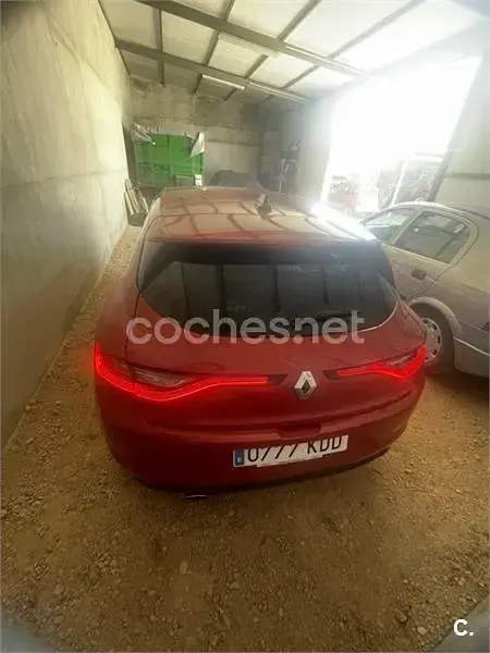 Usado Renault Mégane GT Line GT-Line 130 CV (95 kW) 2017 Rojo Berlina
