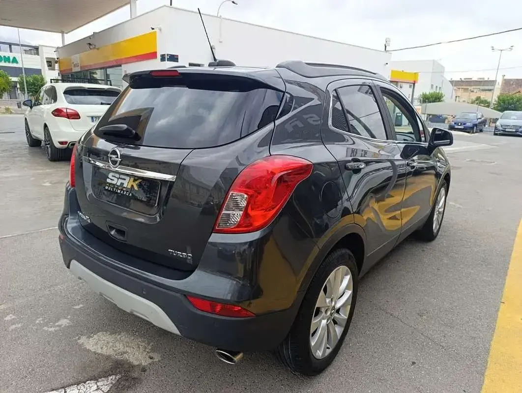 Usado Opel Mokka X S 147 CV (108 kW) 2018 Gris SUV