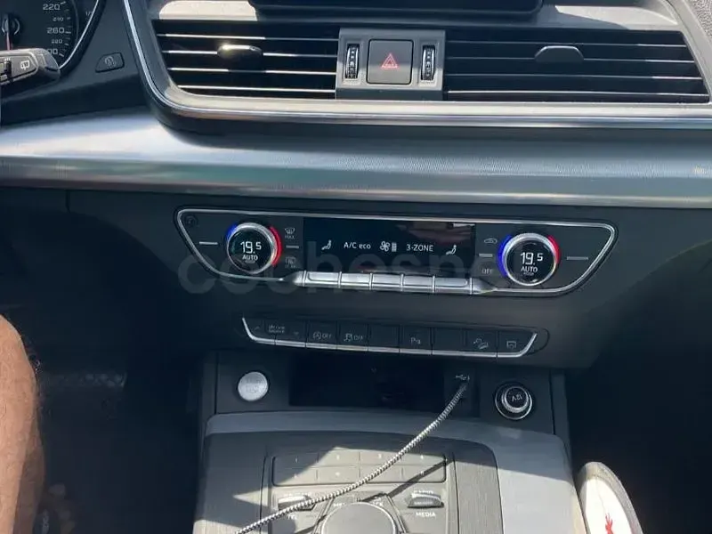 Usado Audi Q5 163 CV (119 kW) 2020 Gris / plata SUV