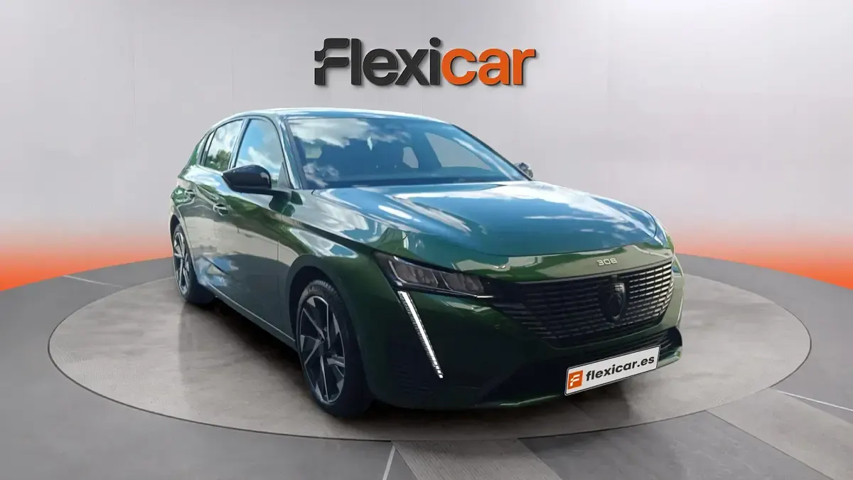 Usado Peugeot 308 Active 131 CV (96 kW) 2024 Verde Berlina