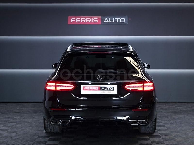 Usado Mercedes E63S AMG 612 CV (450 kW) 2020 Negro Familiar