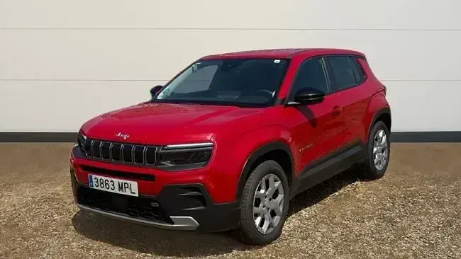 Usado Jeep Avenger Altitude 100 CV (73 kW) 2024 Rojo SUV