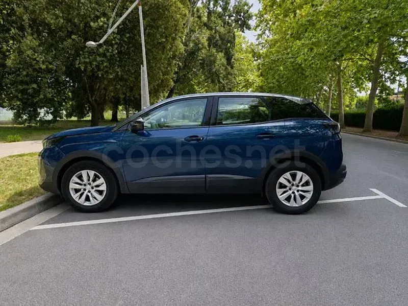 Usado Peugeot 3008 Active 130 CV (95 kW) 2022 Azul SUV