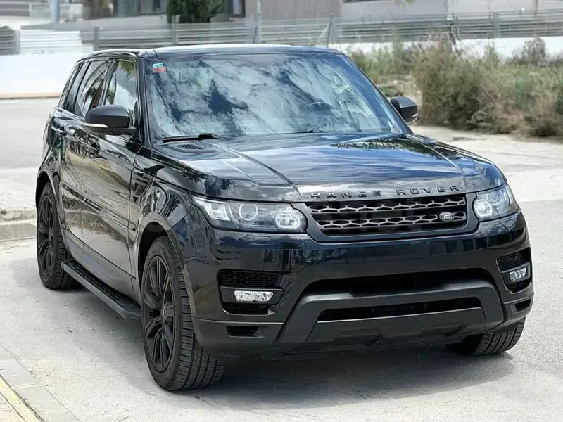 Usado Land Rover Range Rover HSE Dynamic 292 CV (214 kW) 2015 Negro SUV