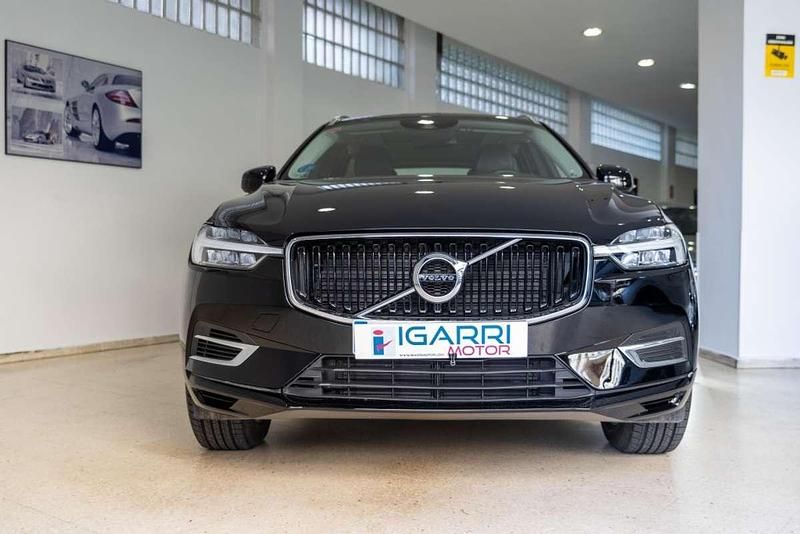 Usado Volvo XC60 Momentum 408 CV (300 kW) 2019 Negro SUV