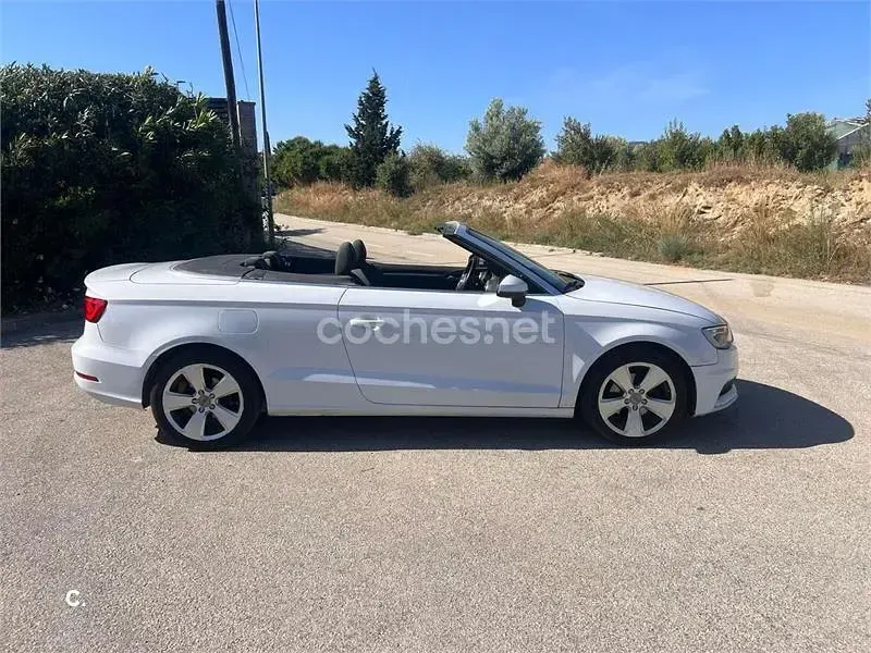 Usado Audi A3 Cabriolet Ambition 150 CV (110 kW) 2014 Blanco Descapotable