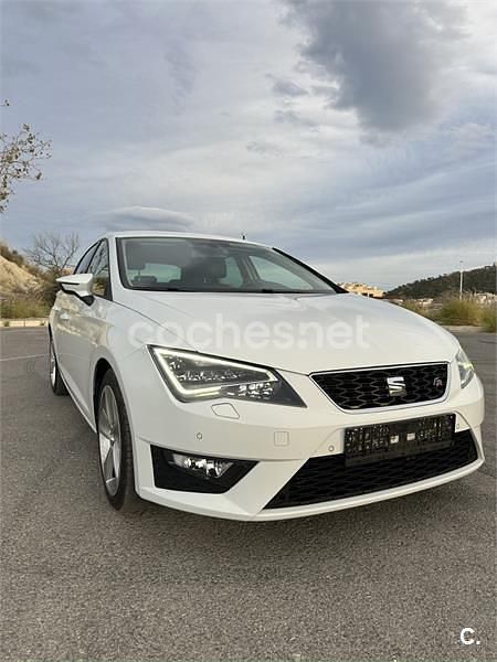 Usado Seat Leon FR 150 CV (110 kW) 2015 Blanco Berlina