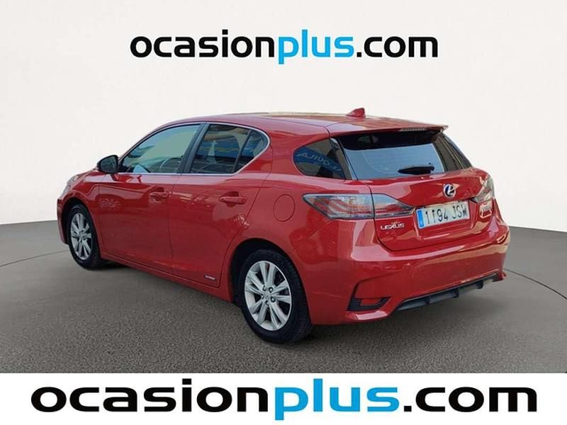 Usado Lexus CT200h Executive Line 136 CV (100 kW) 2016 Rojo Utilitario