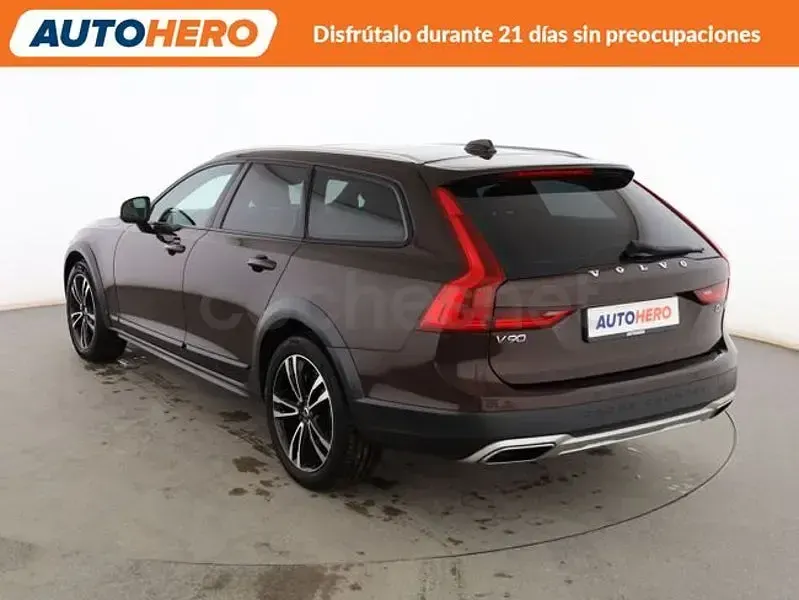 Usado Volvo V90 CC Pro 190 CV (139 kW) 2018 Marrón Familiar
