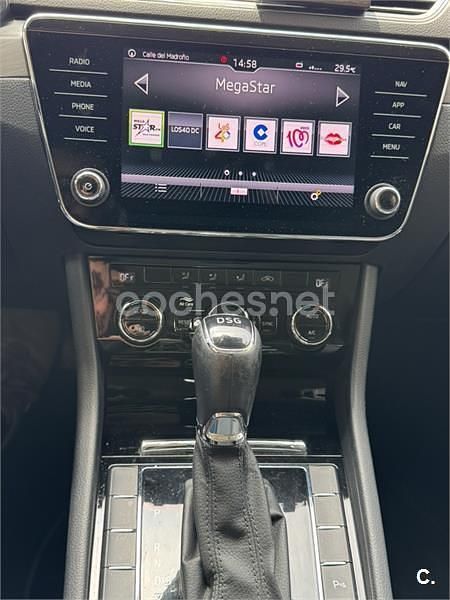Azul Usado 2018 Skoda Superb Style Familiar | 11.800 € (Un poco caro) - Imagen 1/4