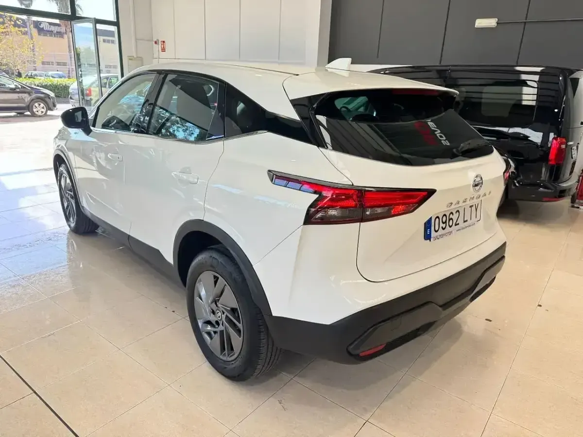 Usado Nissan Qashqai Acenta 140 CV (102 kW) 2021 Blanco SUV