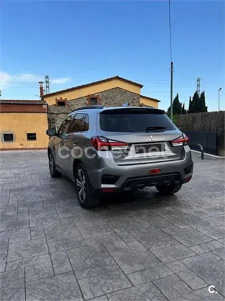 Usado Mitsubishi ASX 150 CV (110 kW) 2020 Gris / plata SUV