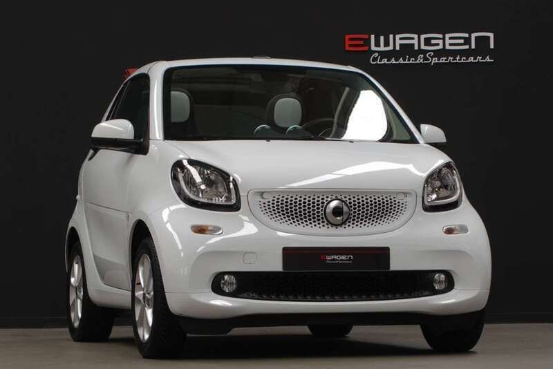 Blanco Usado 2018 Smart ForTwo Cabrio Passion Descapotable | 18.990 € (Caro) - Imagen 1/4