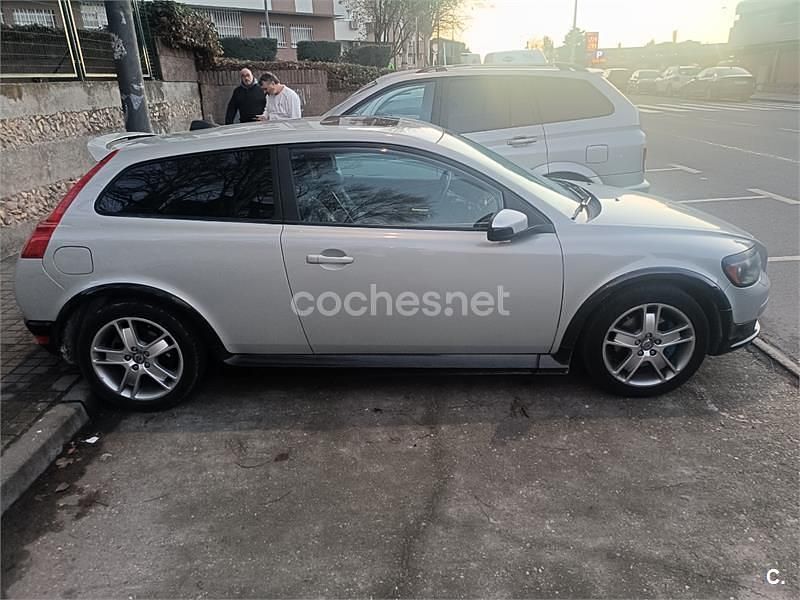 Usado Volvo C30 Summum 180 CV (132 kW) 2007 Gris / plata Utilitario