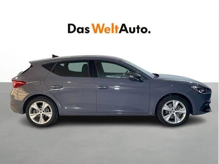 Usado Seat Leon FR 204 CV (150 kW) 2024 Gris
