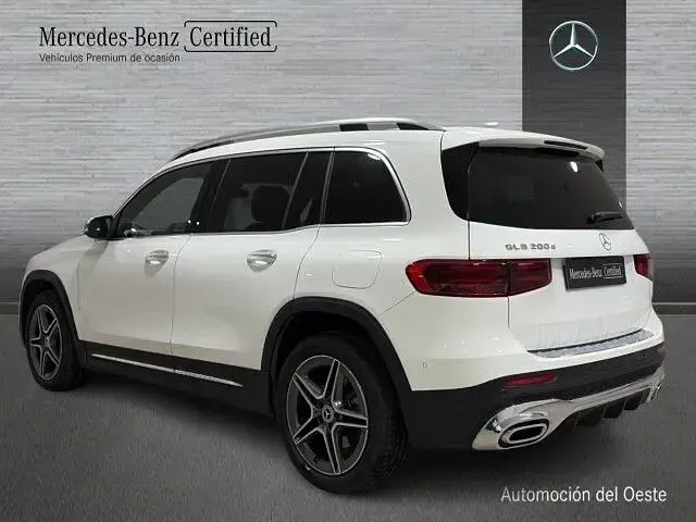 Usado Mercedes GLB200 150 CV (110 kW) 2025 Blanco polar SUV