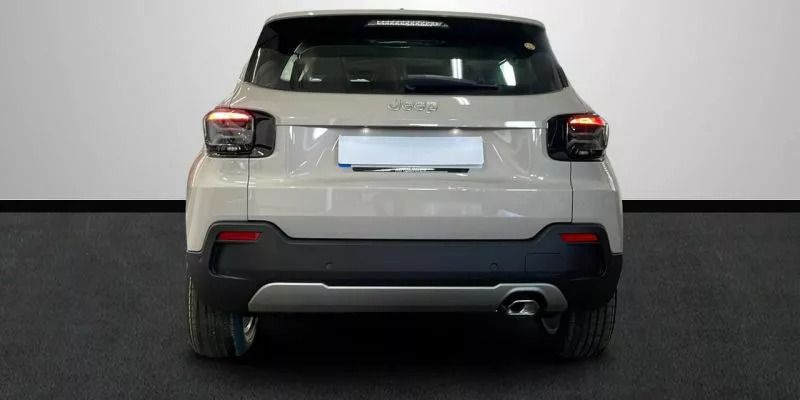 Usado Jeep Avenger Altitude 101 CV (74 kW) 2023 Rojo SUV