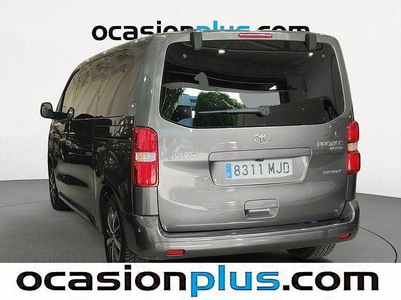 Usado Toyota Proace Advance 100 kW (136 CV) 2023 Gris Monovolumen