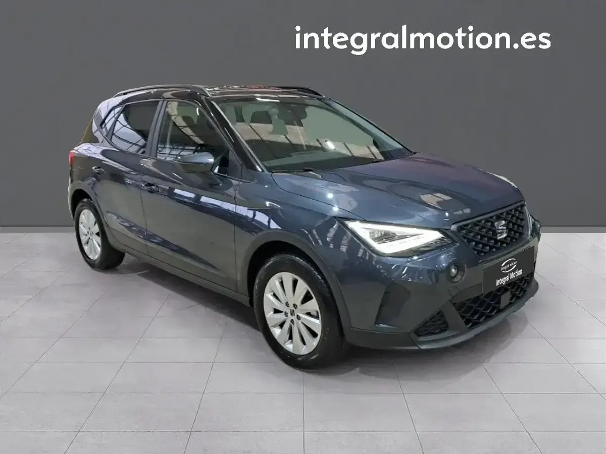 Usado Seat Arona Style 115 CV (84 kW) 2025 Negro SUV
