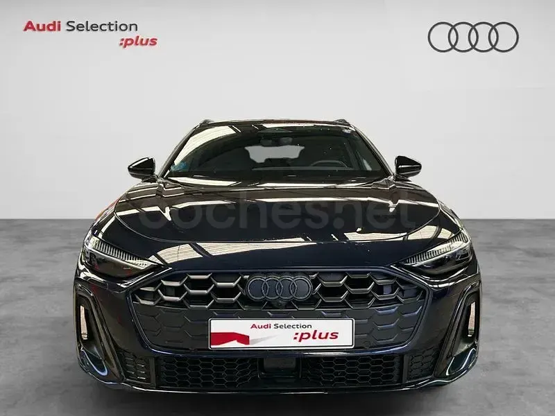 Usado Audi A5 204 CV (150 kW) 2025 Azul Familiar