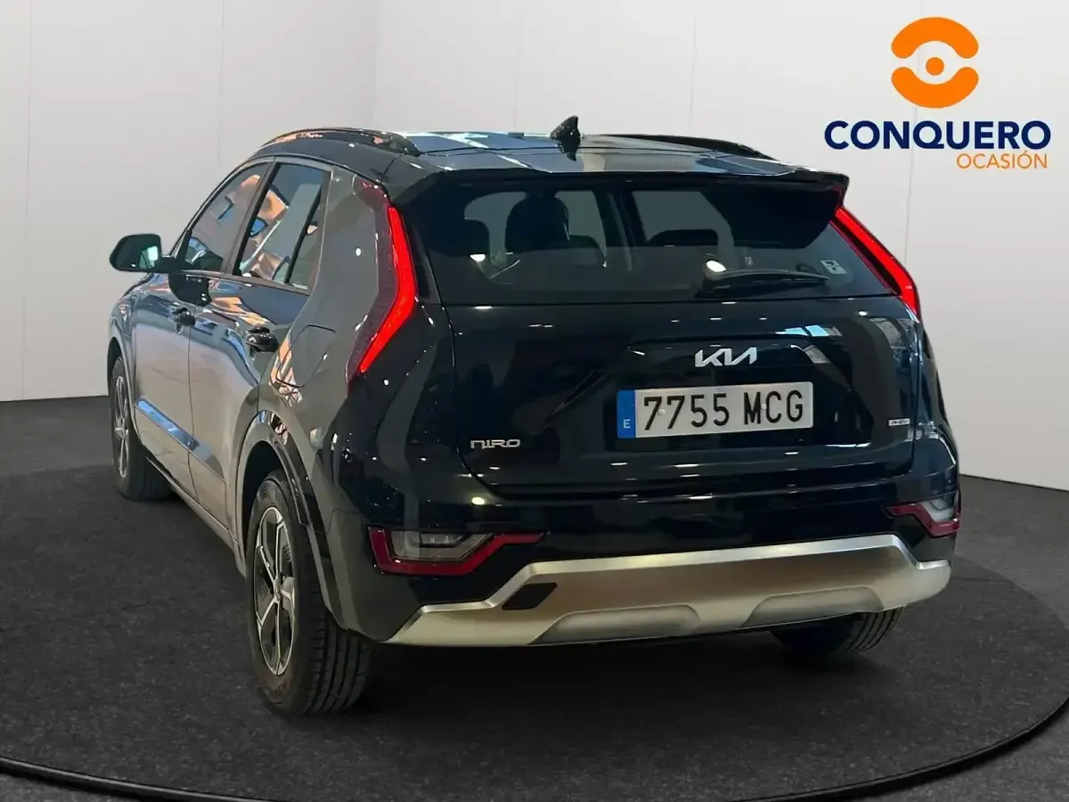 Usado Kia Niro 141 CV (103 kW) 2022 Negro SUV