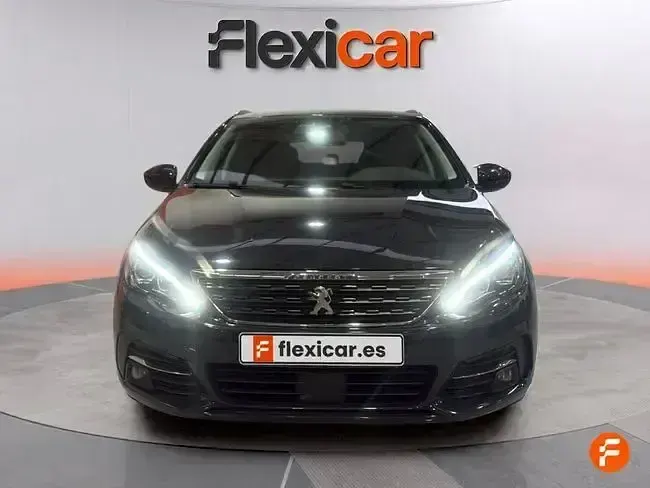 Usado Peugeot 308 SW Allure 130 CV (95 kW) 2019 Gris Familiar