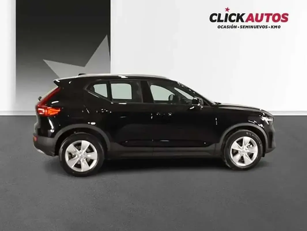 Usado Volvo XC40 Core 163 CV (119 kW) 2025 Negro SUV