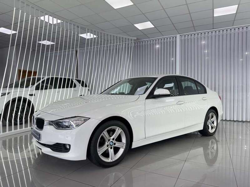 Blanco Usado 2016 BMW 316 Comfort Edition Berlina | 13.990 € (Precio justo) - Imagen 1/4