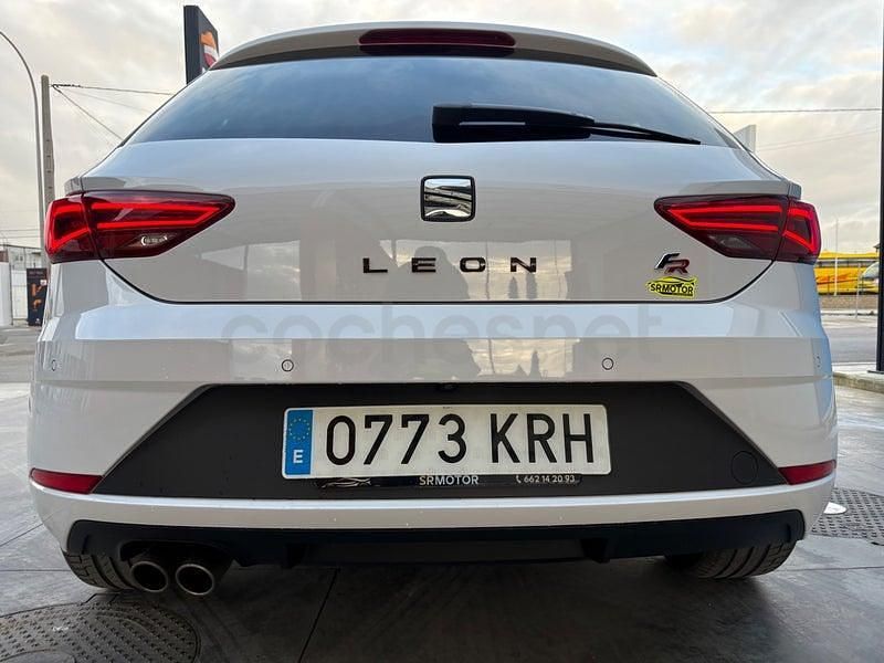 Usado Seat Leon FR 150 CV (110 kW) 2018 Blanco Berlina
