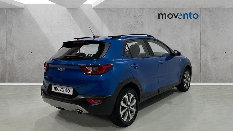 Usado Kia Stonic 84 CV (61 kW) 2023 Azul SUV