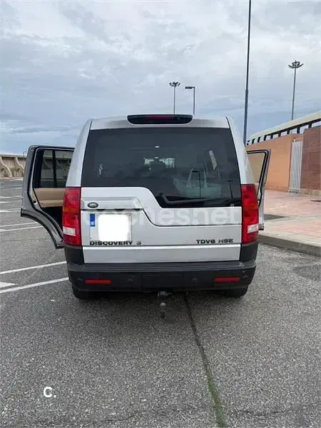 Usado Land Rover Discovery HSE 190 CV (139 kW) 2005 Gris / plata SUV