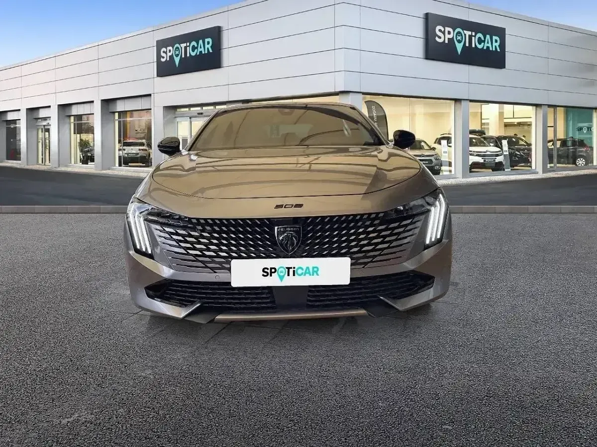 Usado Peugeot 508 Allure 130 CV (95 kW) 2024 Gris Berlina