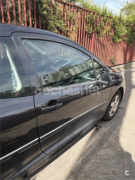 Usado Peugeot 207 95 CV (69 kW) 2010 Negro Berlina