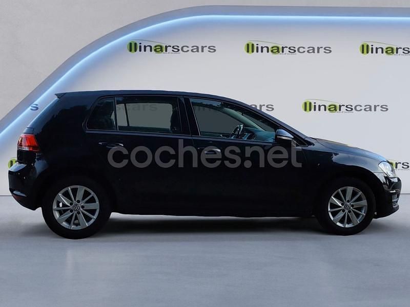 Usado VW Golf VII Advance 105 CV (77 kW) 2014 Negro Berlina