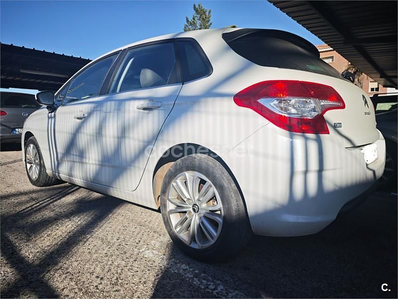 Usado Citroën C4 Seduction 114 CV (83 kW) 2014 Blanco Berlina