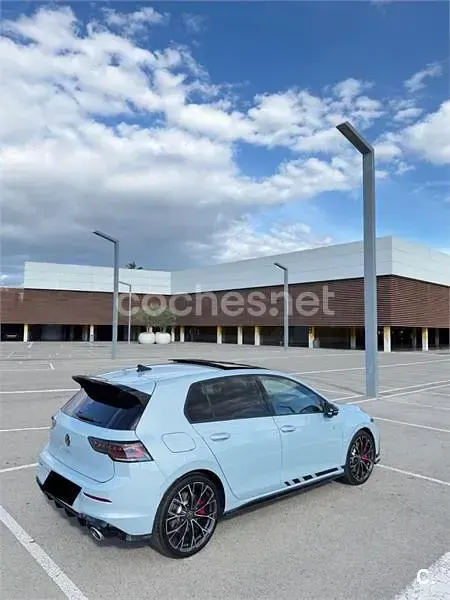 Usado VW Golf VIII GTI Clubsport 301 CV (221 kW) 2025 Azul Berlina