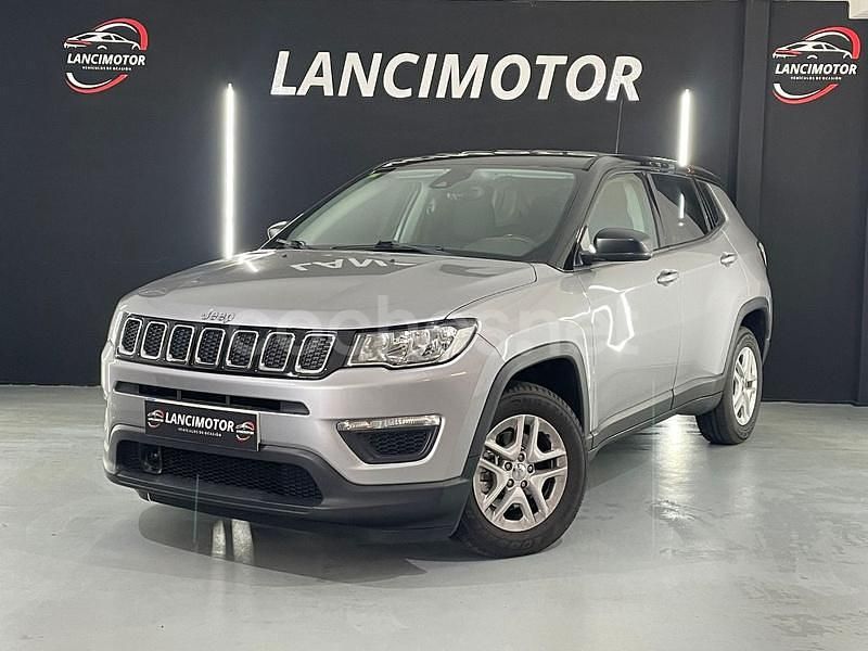 Usado Jeep Compass Longitude 140 CV (102 kW) 2018 Gris / plata SUV
