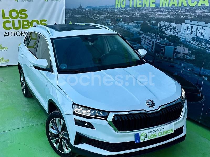 Usado Skoda Karoq SportLine 150 CV (110 kW) 2023 Blanco SUV