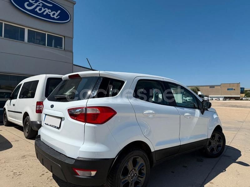 Usado Ford Ecosport Trend 100 CV (73 kW) 2022 Blanco SUV