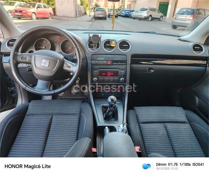 Usado Seat Exeo Sport 170 CV (125 kW) 2012 Gris / plata Berlina