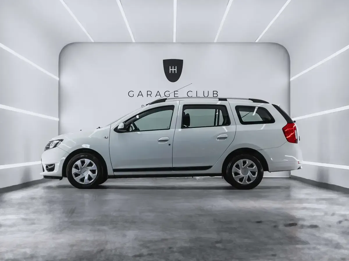 Usado Dacia Logan MCV Lauréate 90 CV (66 kW) 2014 Blanco Familiar