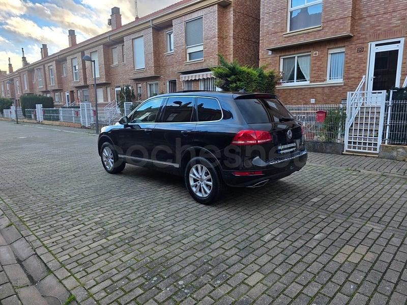 Begagnad VW Touareg Terrain Tech 245 HK (180 kW) 2014 Svart SUV